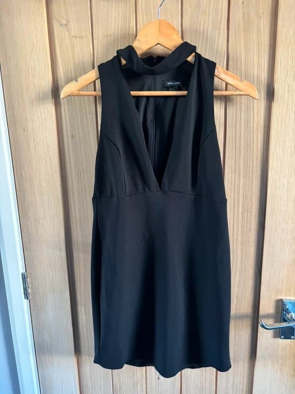 New Look Stunning low cut black mini dress