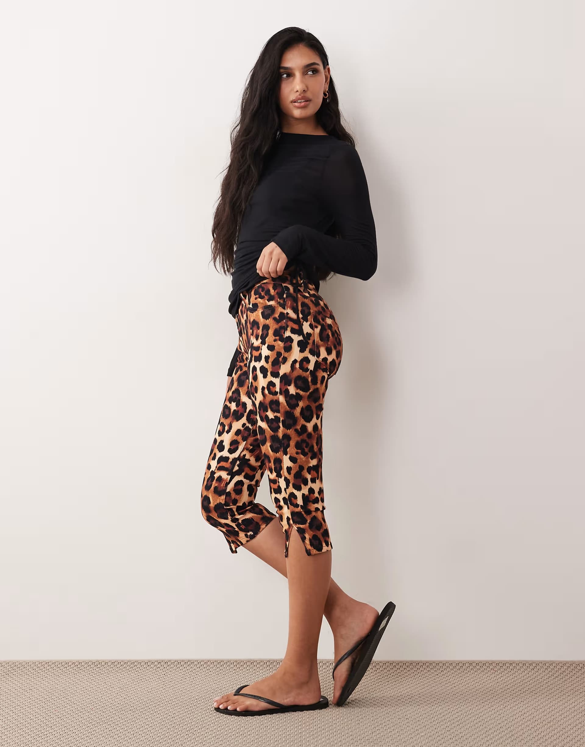 ASOS ASOS DESIGN clean denim capri in leopard print