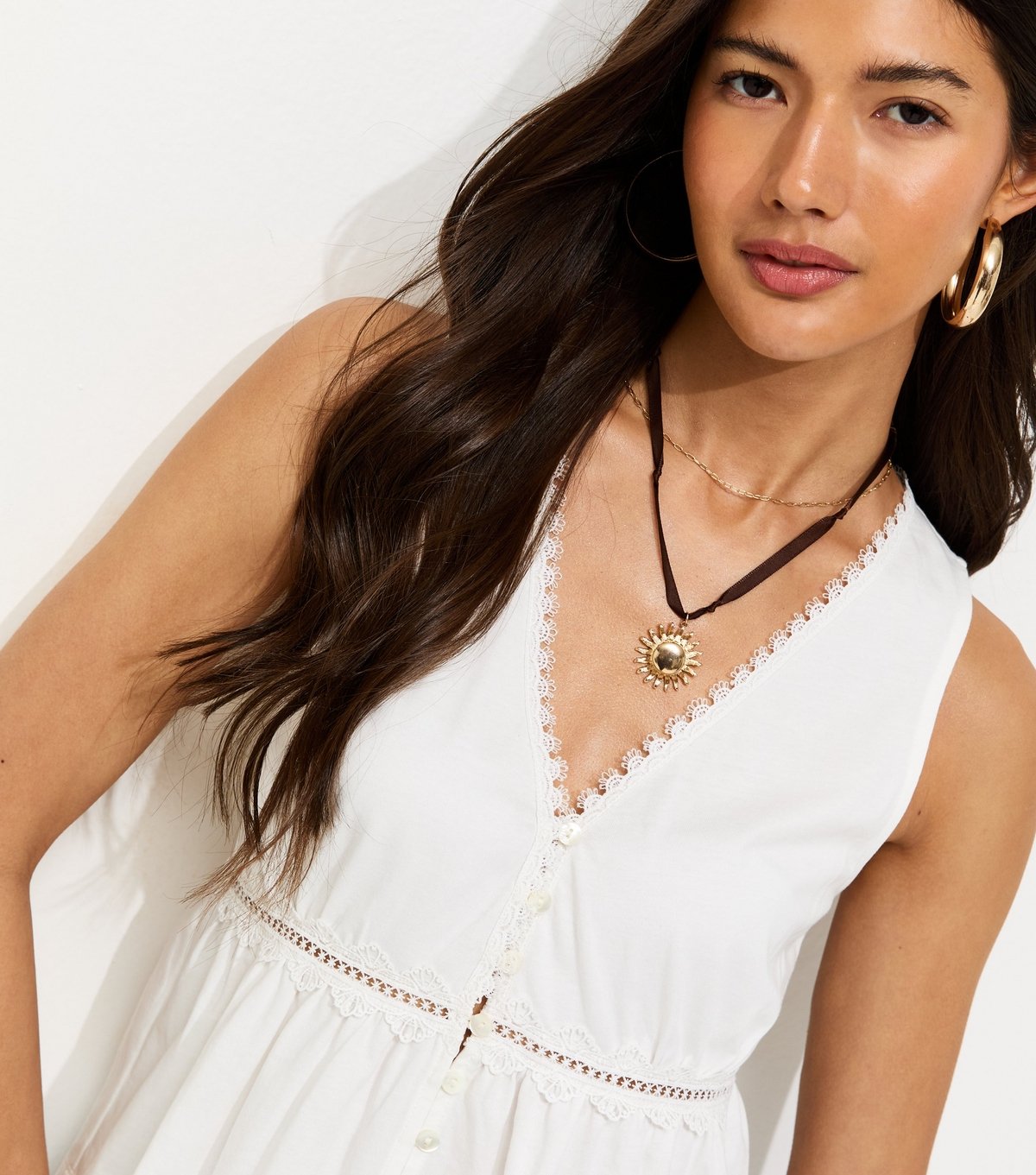 New Look Women's White Lace Trim Button Font Peplum Waist Tank Top New Look - 2