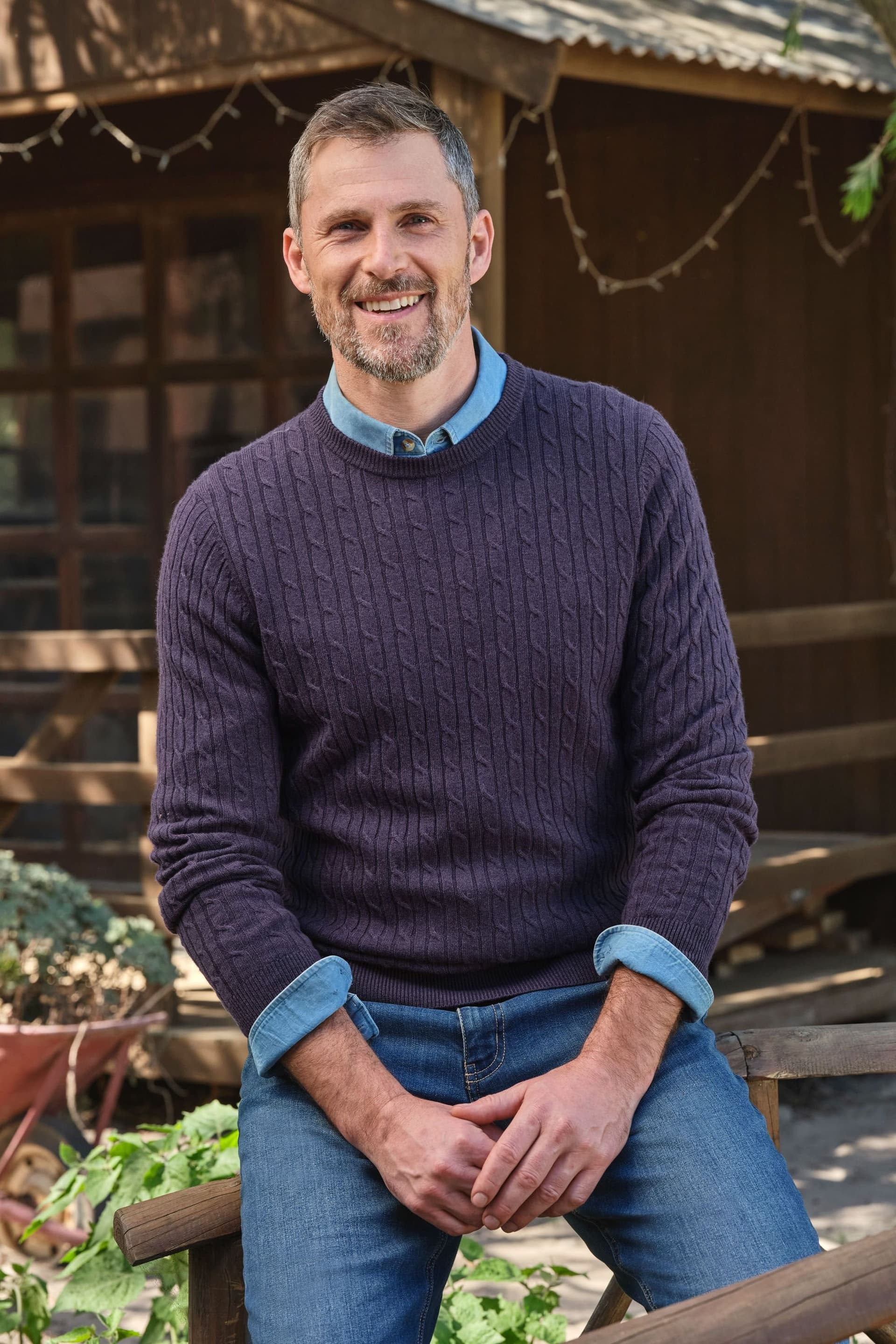 WoolOvers WoolOvers Men's Cashmere & Merino Cable Crew Neck in Purple