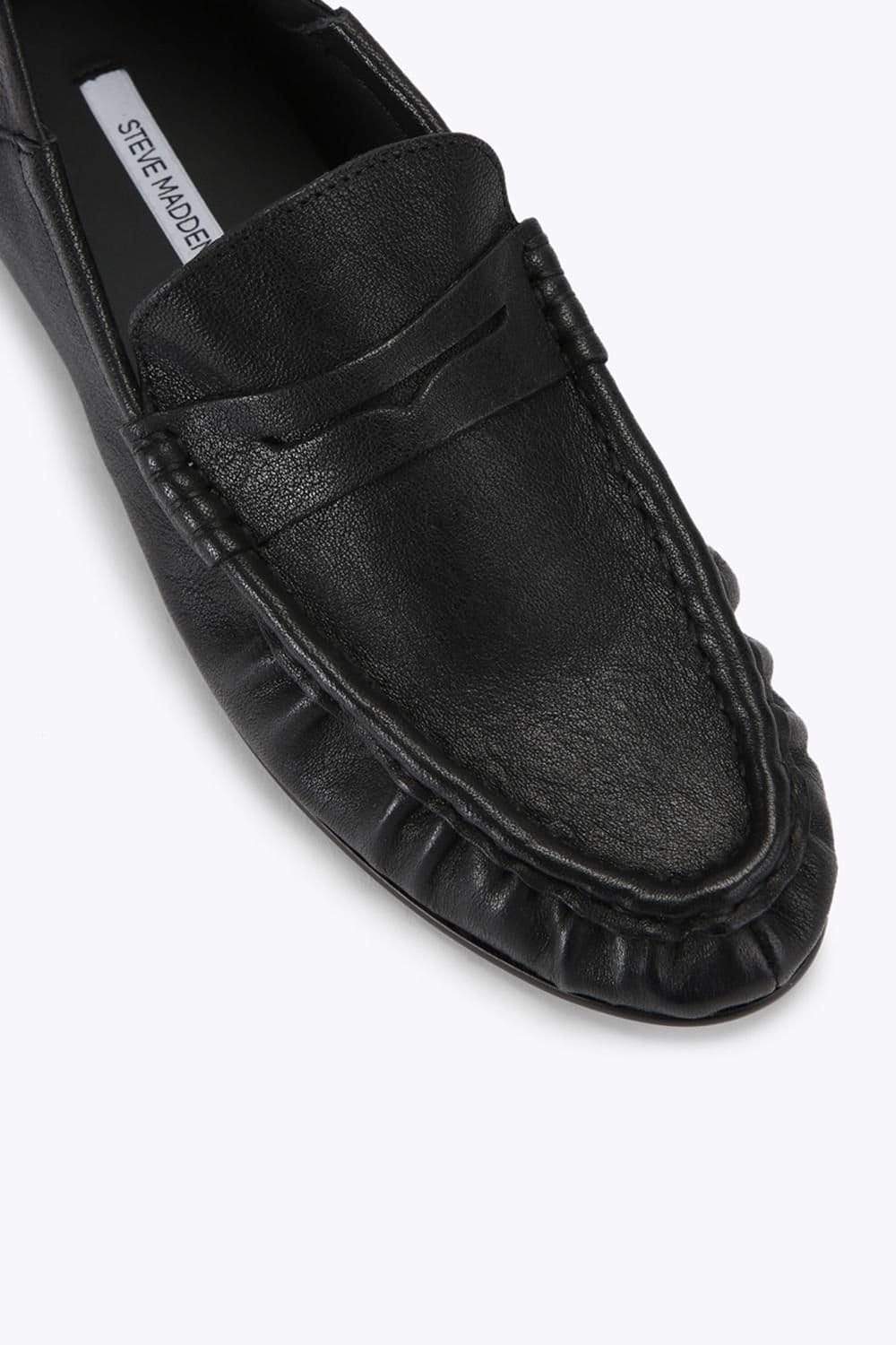 Steve Madden STEVE MADDEN Women's 'Roger Black' Leather Flats in Black - 4