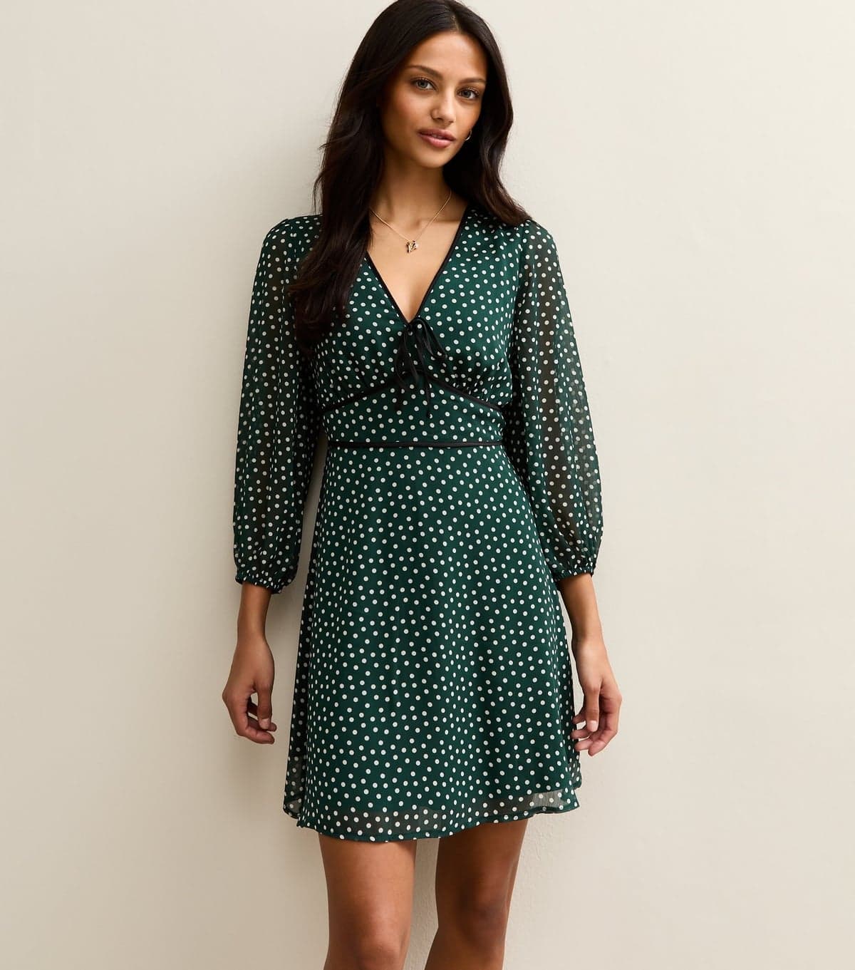 New Look Women's Green Polka Dot Long Sleeve mini Dress New Look