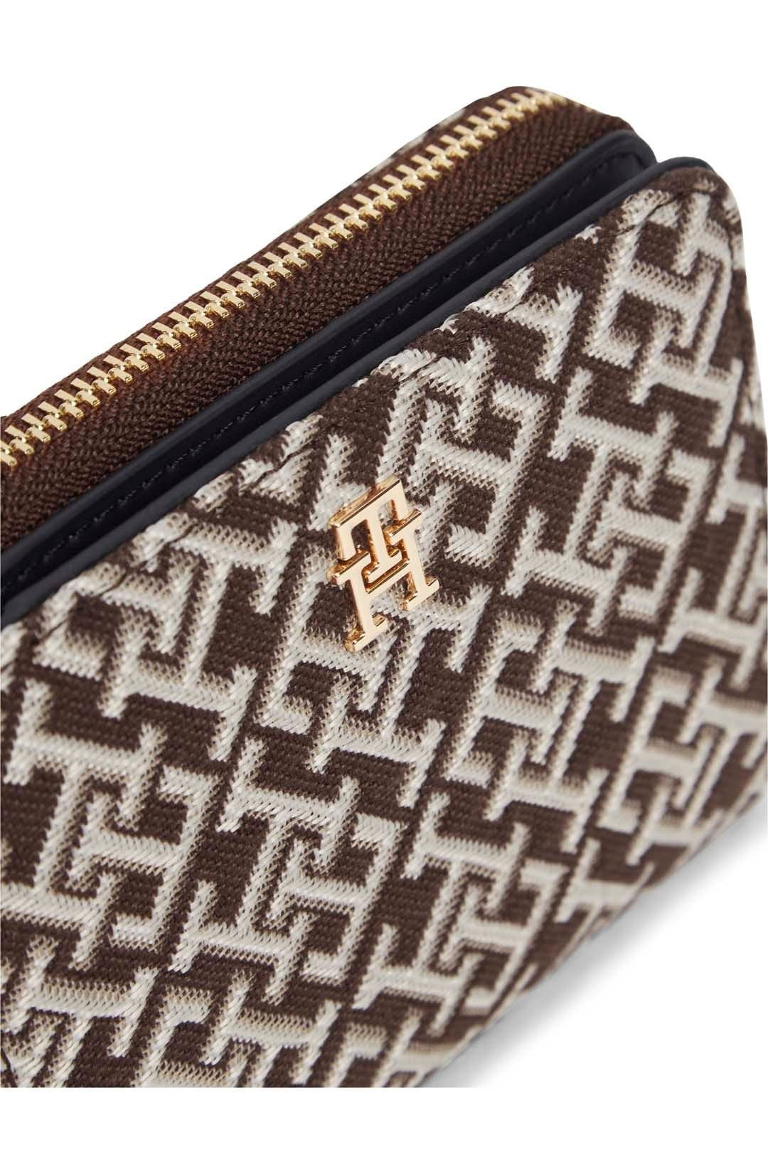Tommy Hilfiger Tommy Hilfiger Women's Icon Med Flap Zip Around Purse Jacquard Brown in Cream - 4