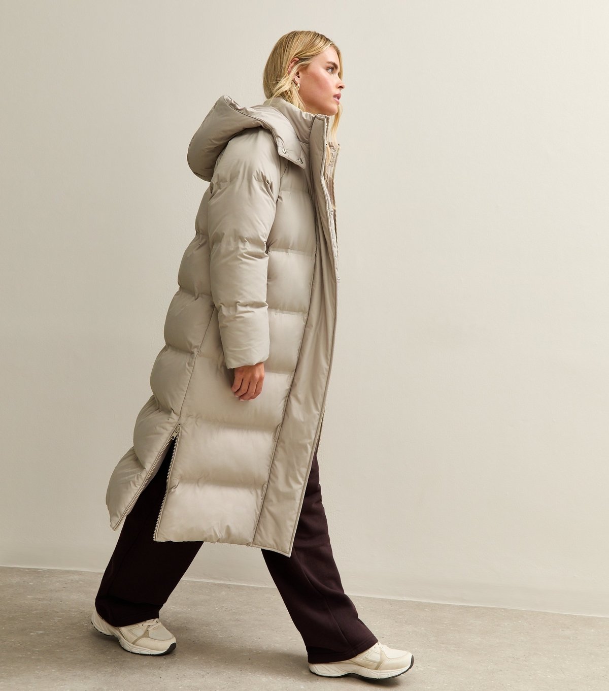 New Look Women's Petite Mink Longline Hooded Puffer Coat New Look - 2