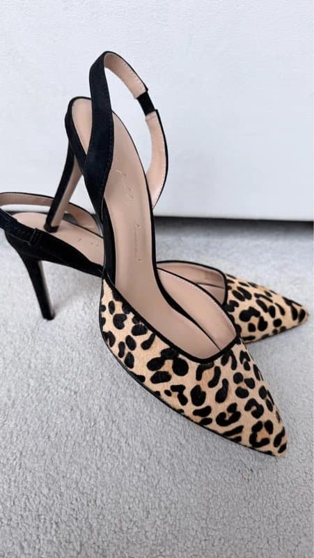 Never Fully Dressed Never fully dressesed leopard print shoes! Immaculate