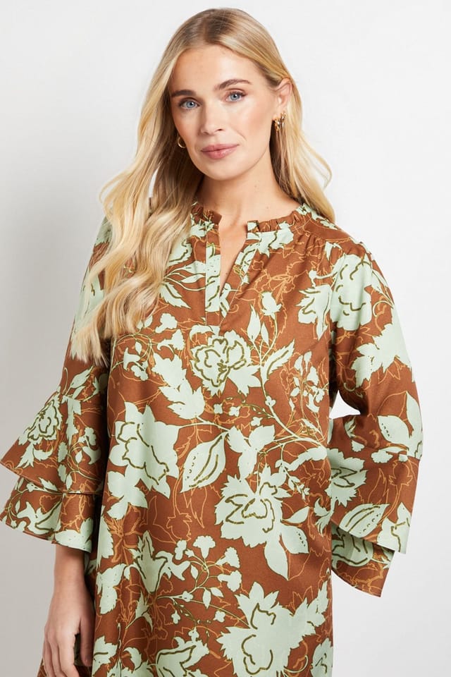 Wallis Wallis Women's Petite Printed Ruffle Sleeve Shift Dress in Tan - 2