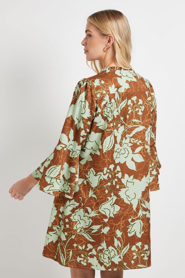 Wallis Wallis Women's Petite Printed Ruffle Sleeve Shift Dress in Tan - 3