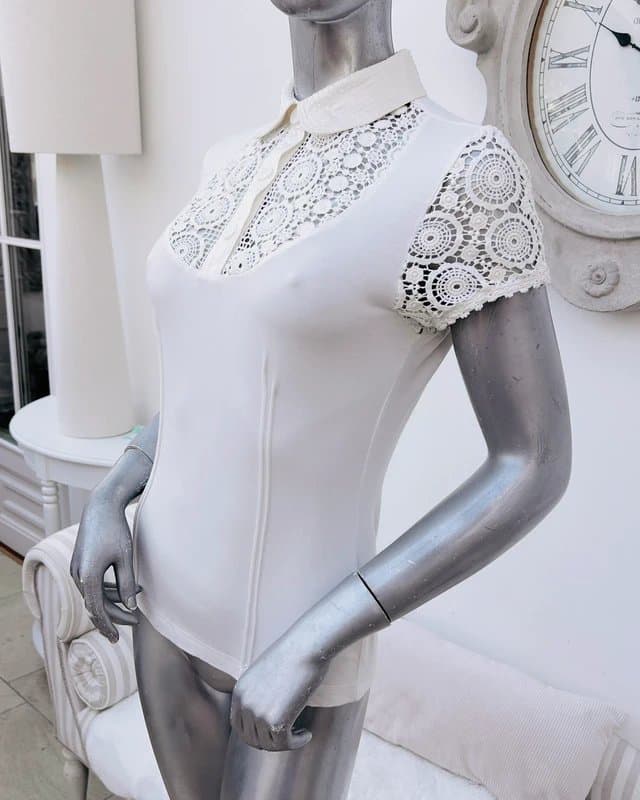 Karen Millen Karen Millen silk shirt neck, cream lace and cotton short sleeve fitted top  10