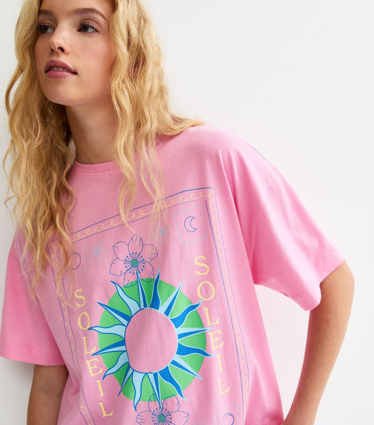 New Look Women's Bright Pink Soleil Mystic Print Oversized T-Shirt New Look - 2