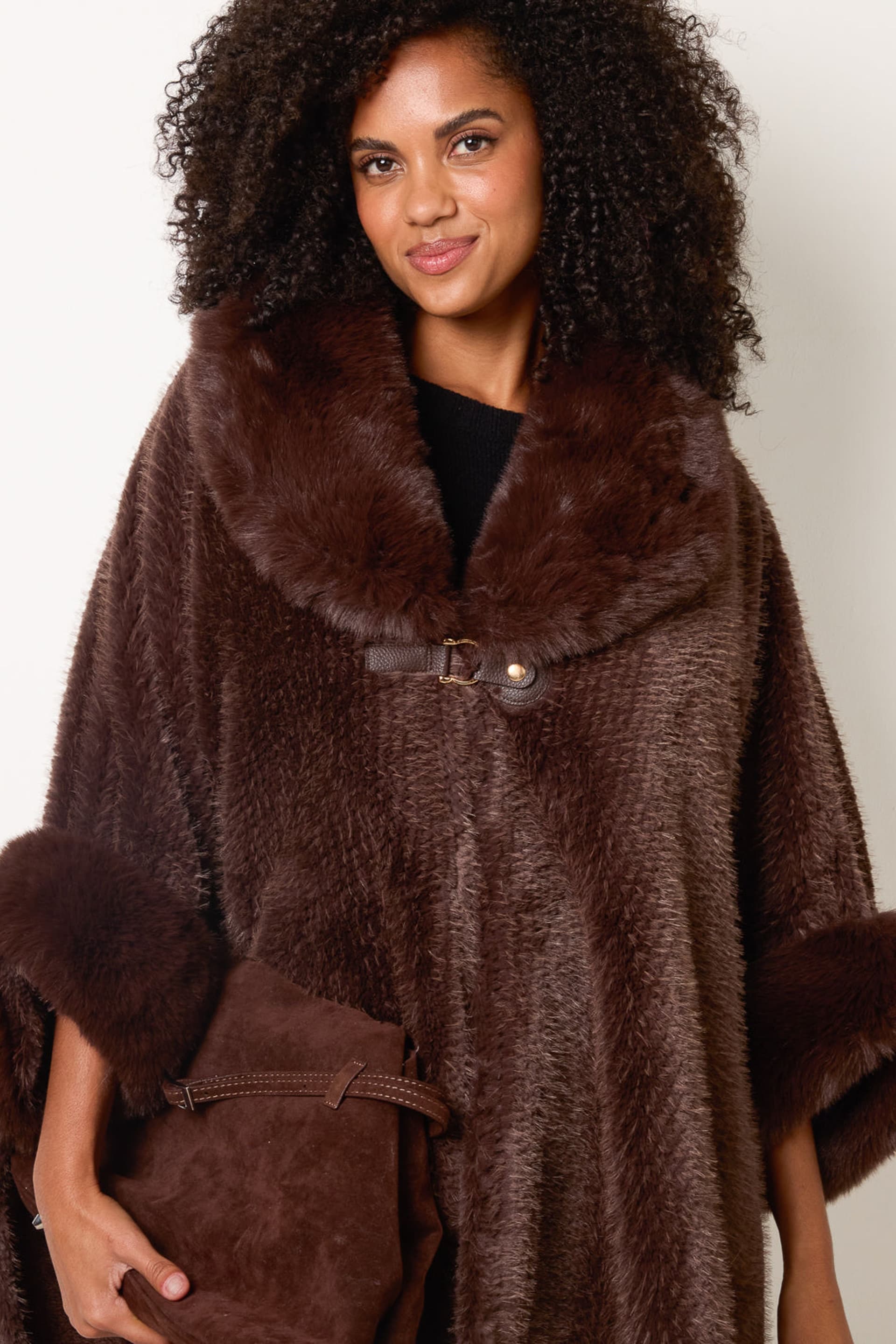 Blue Vanilla Blue Vanilla Women's Brown Short Sleeve Collar Poncho