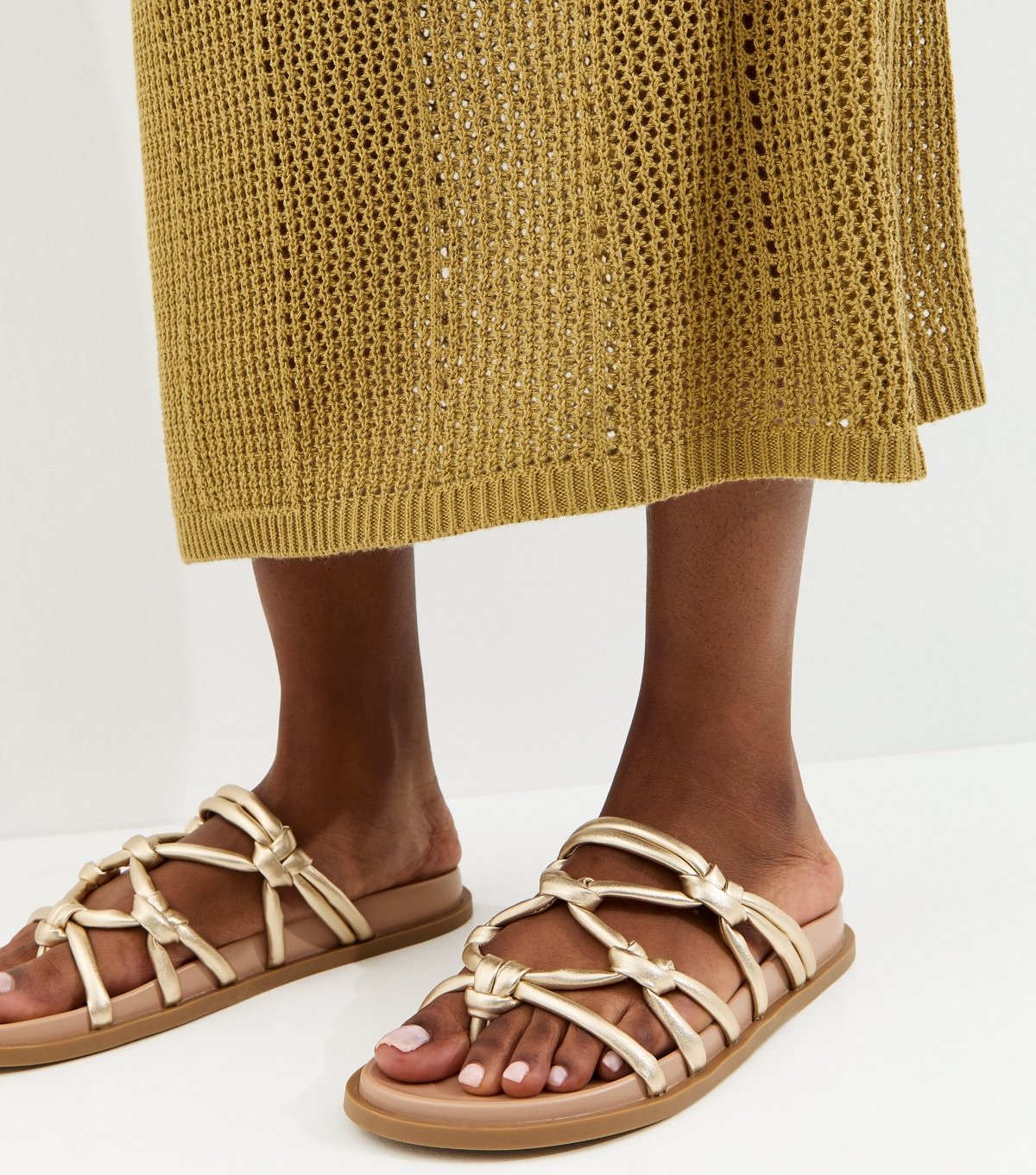 New Look Women's Gold Faux Leather Interwoven Slim Sole Sandals Vegan New Look - 2