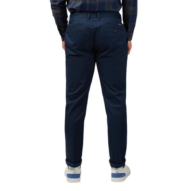 Ben Sherman Ben Sherman Men's Signature Stretch Slim Chinos in Dark Navy - 3