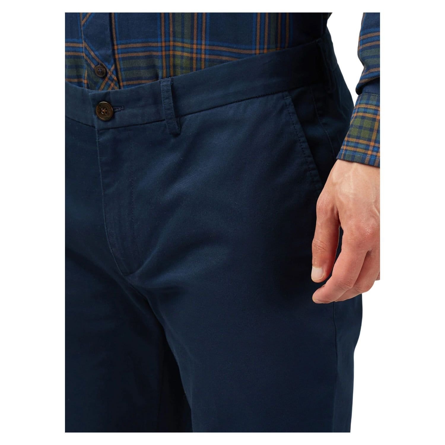 Ben Sherman Ben Sherman Men's Signature Stretch Slim Chinos in Dark Navy - 4