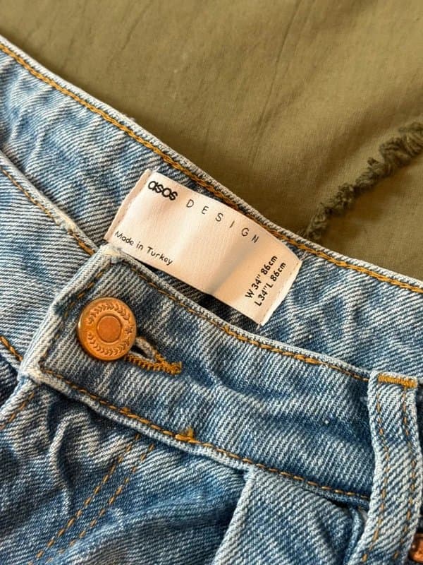 ASOS ASOS men’s jeans waist 34 inch, leg 34 inch