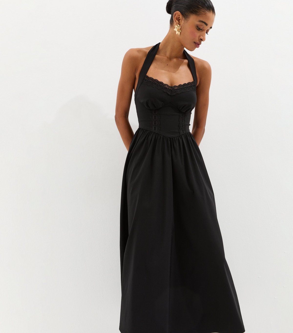 New Look Women's Black Embroidered Halter Midi Dress New Look - 3