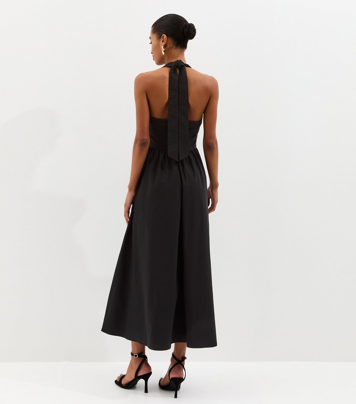 New Look Women's Black Embroidered Halter Midi Dress New Look - 4