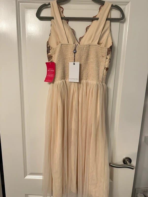 Little Mistress Little miss pretty embroidered cream dress