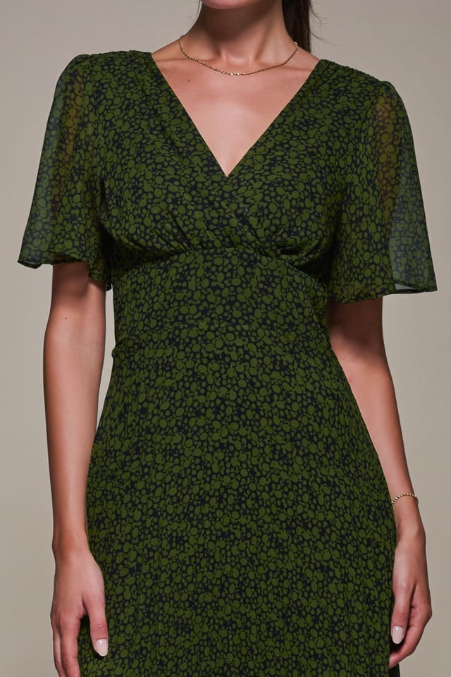 Jolie Moi Jolie Moi Women's Chiffon Pleated Dip Hem Maxi Dress in Green - 3