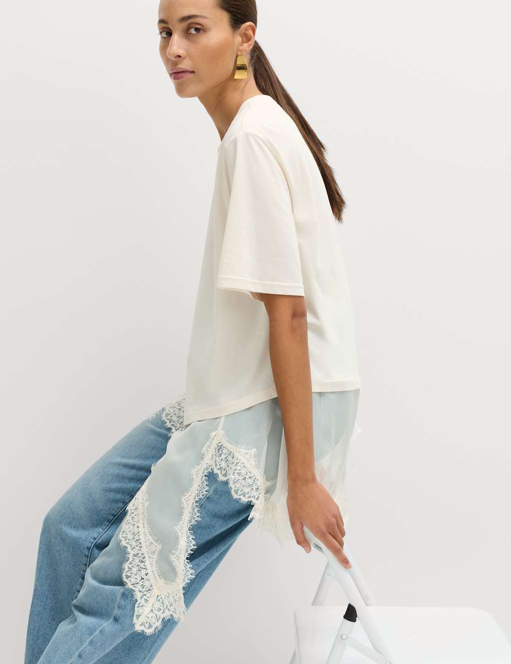 Marks & Spencer M&S Cotton Blend Lace Hem Detail T-Shirt Ivory - 4