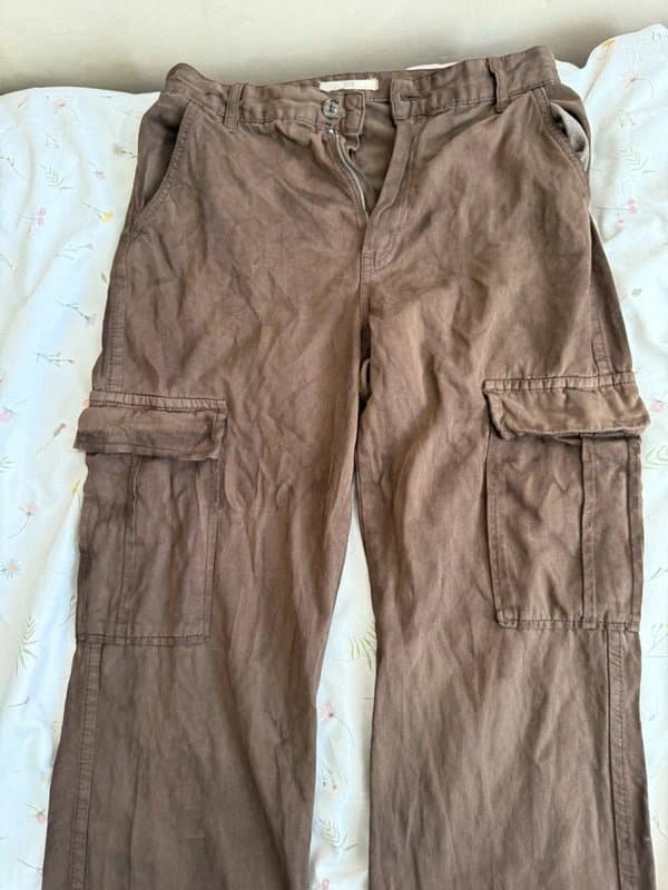 Bershka (a) brown bershka cargos