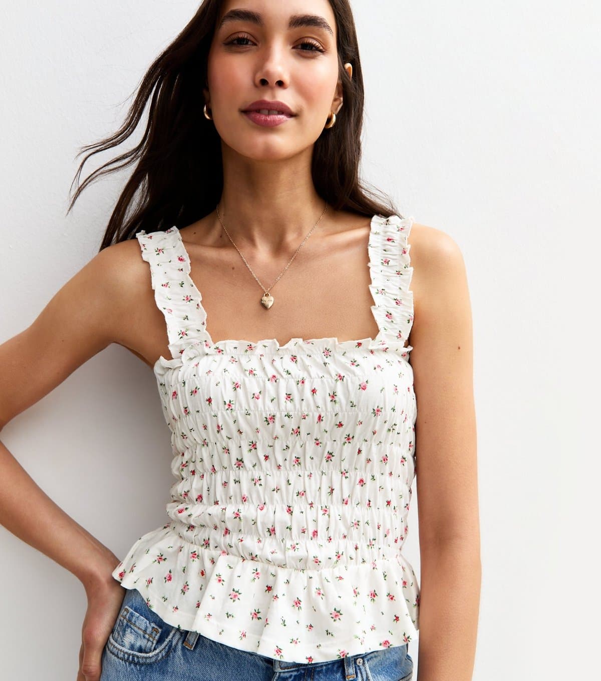 New Look Women's White Floral Print Shirred Peplum Hem Top New Look