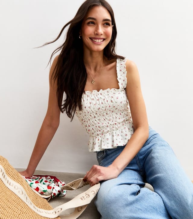 New Look Women's White Floral Print Shirred Peplum Hem Top New Look - 2