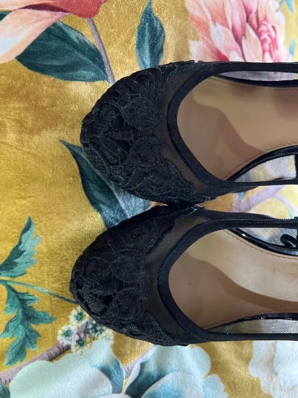 Bershka High heels Size 3 Black Lace