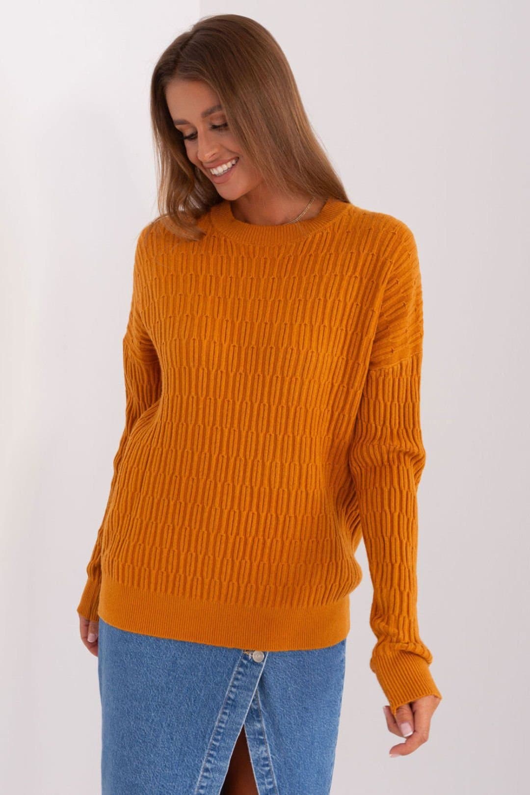 Love Lace Love Lace Women's Variegated Texture Round Neck Long Sleeve Sweater Style 185724 in Orange