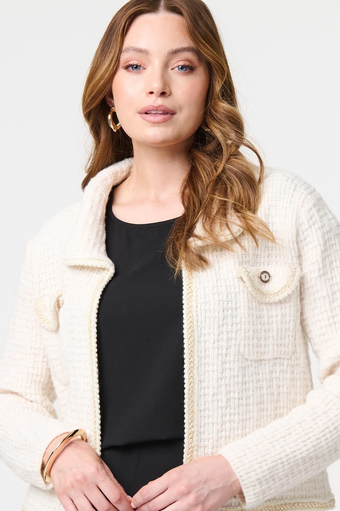 Izabel London Izabel London Women's Textured Pocket Detail Crop Knit Jacket in White - 3