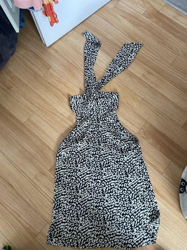 Never Fully Dressed Never fully dressed halter top black white leopard size medium