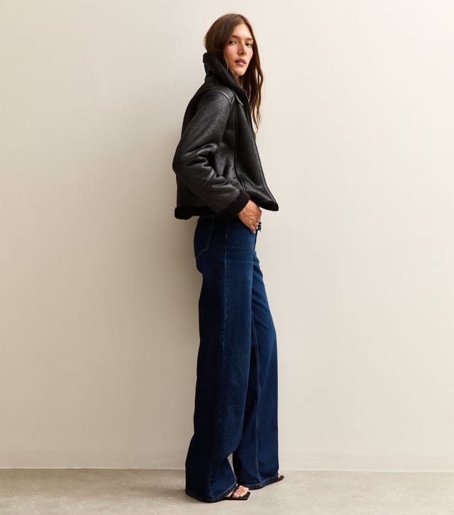 New Look Women's Black Faux Suede Cropped Aviator Jacket New Look - 3