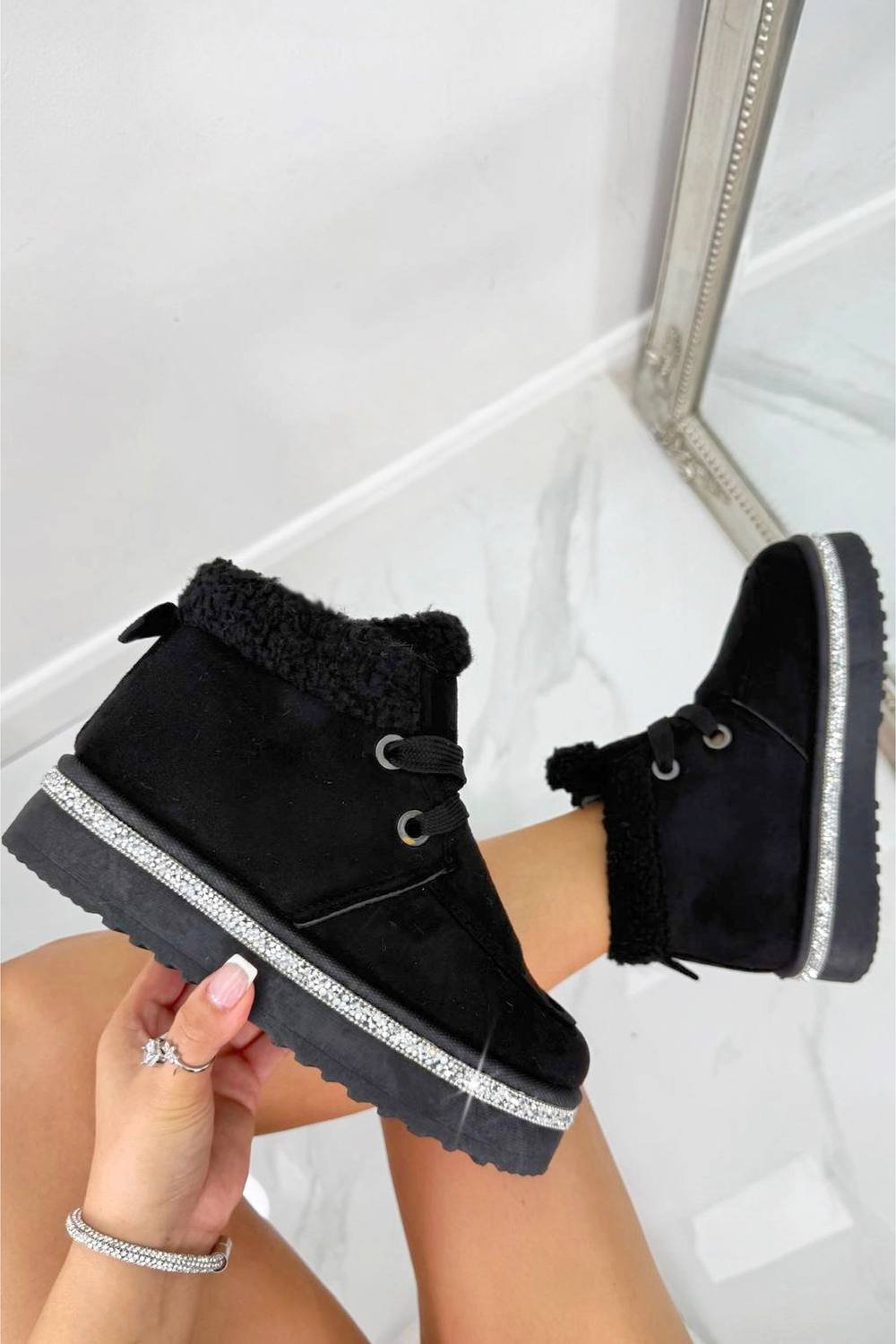 Love Lemonade Love Lemonade Women's Crystal Luxe Lodge Faux Fur Lined Boots in Black - 1