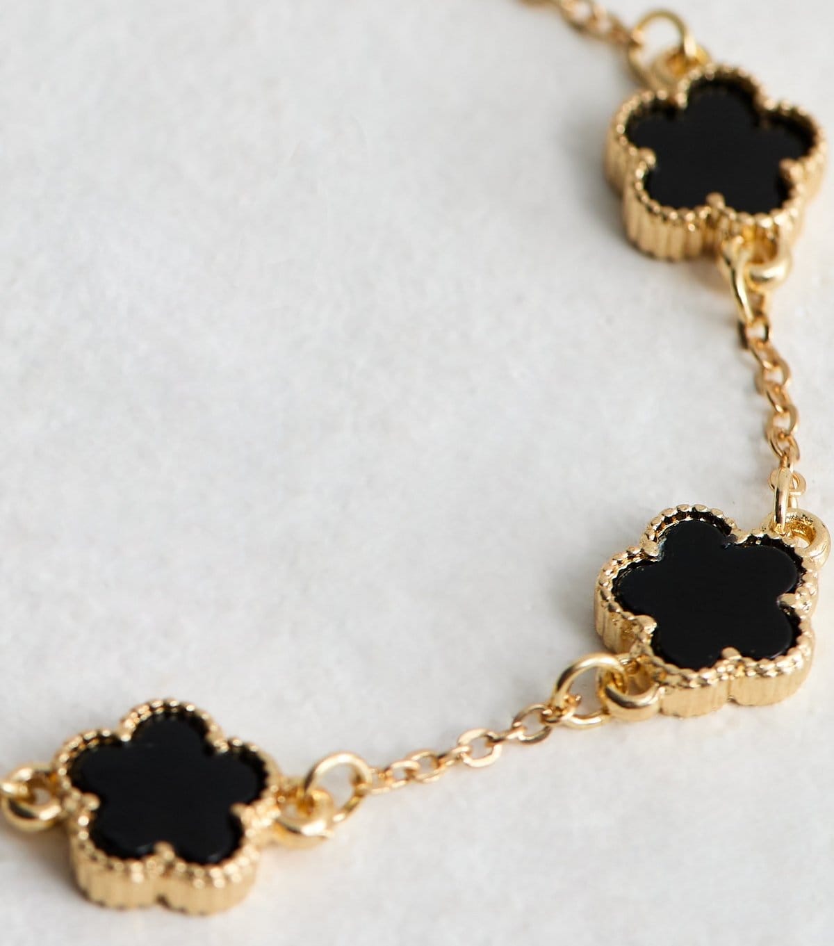 New Look Black Flower Fine Chain Bracelet New Look - 4