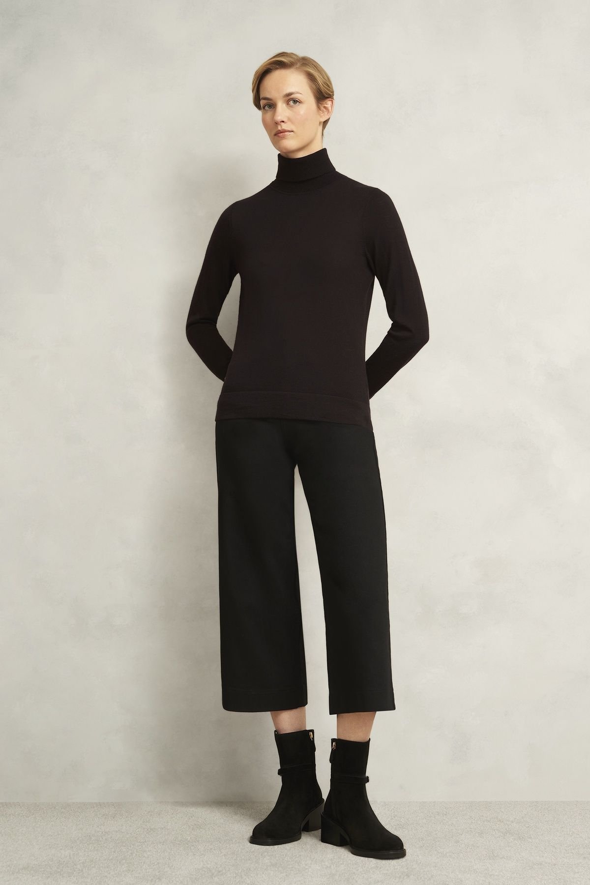 Hobbs London Hobbs London Women's Lara Rollneck Jumper in Dark Brown - 3