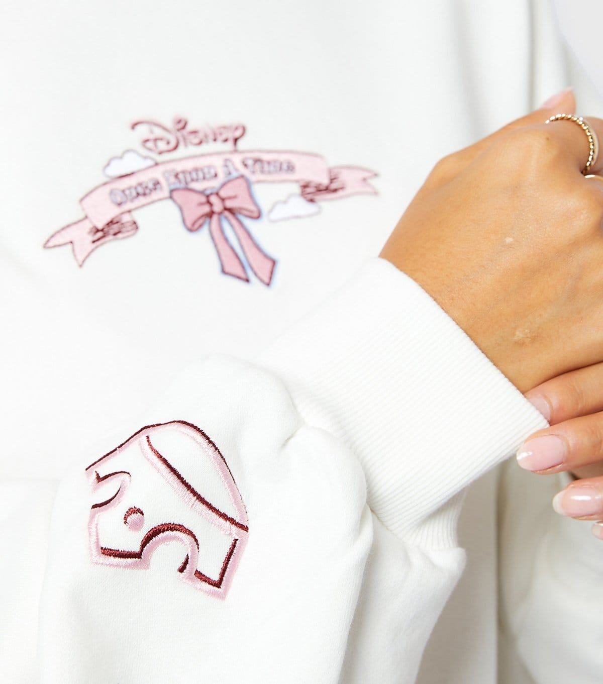 Skinnydip Women's Cream Disney Embroidered Slogan Sweatshirt Skinnydip New Look - 4