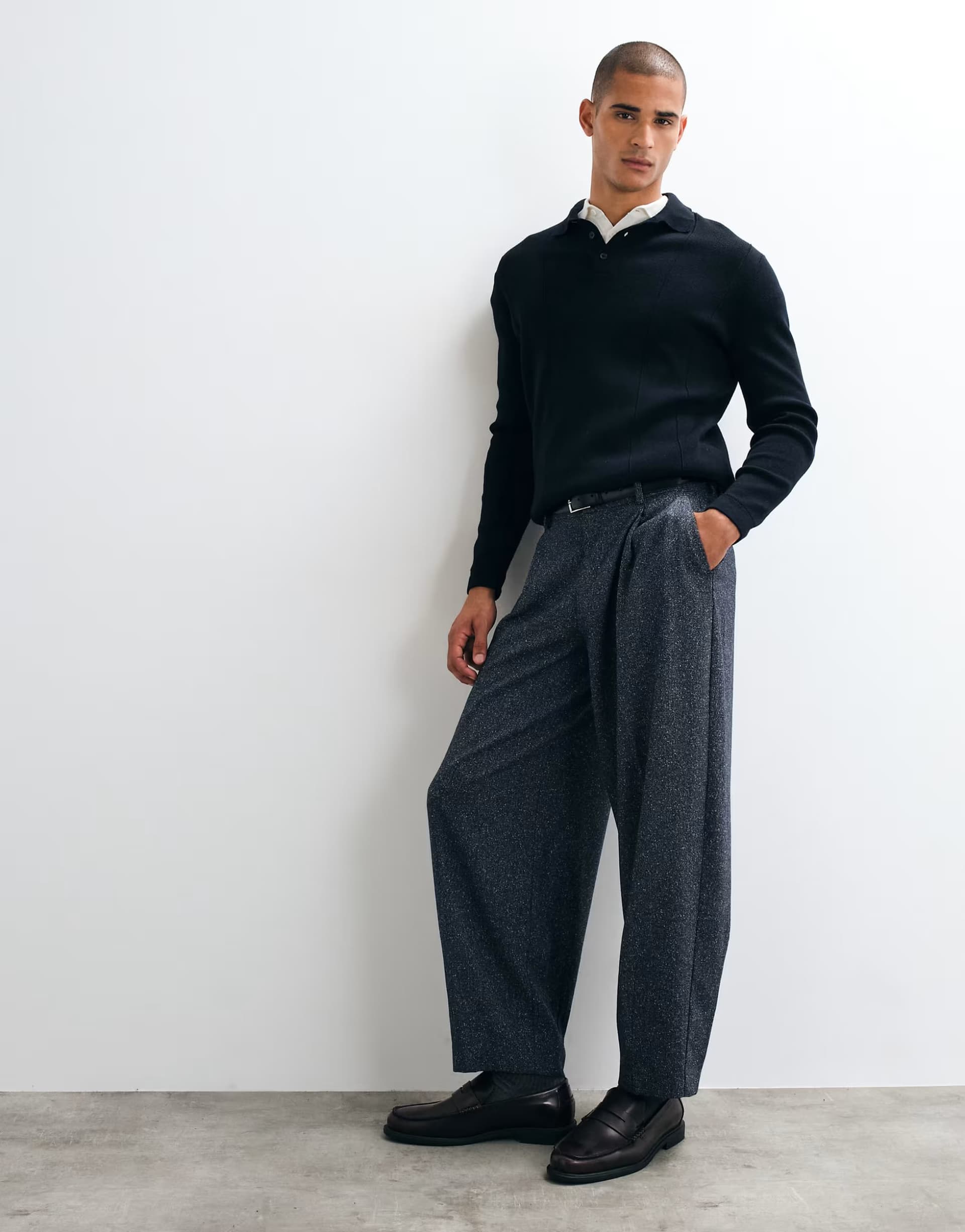 ASOS ASOS DESIGN tailored pleated wide barrel leg trousers in navy texture