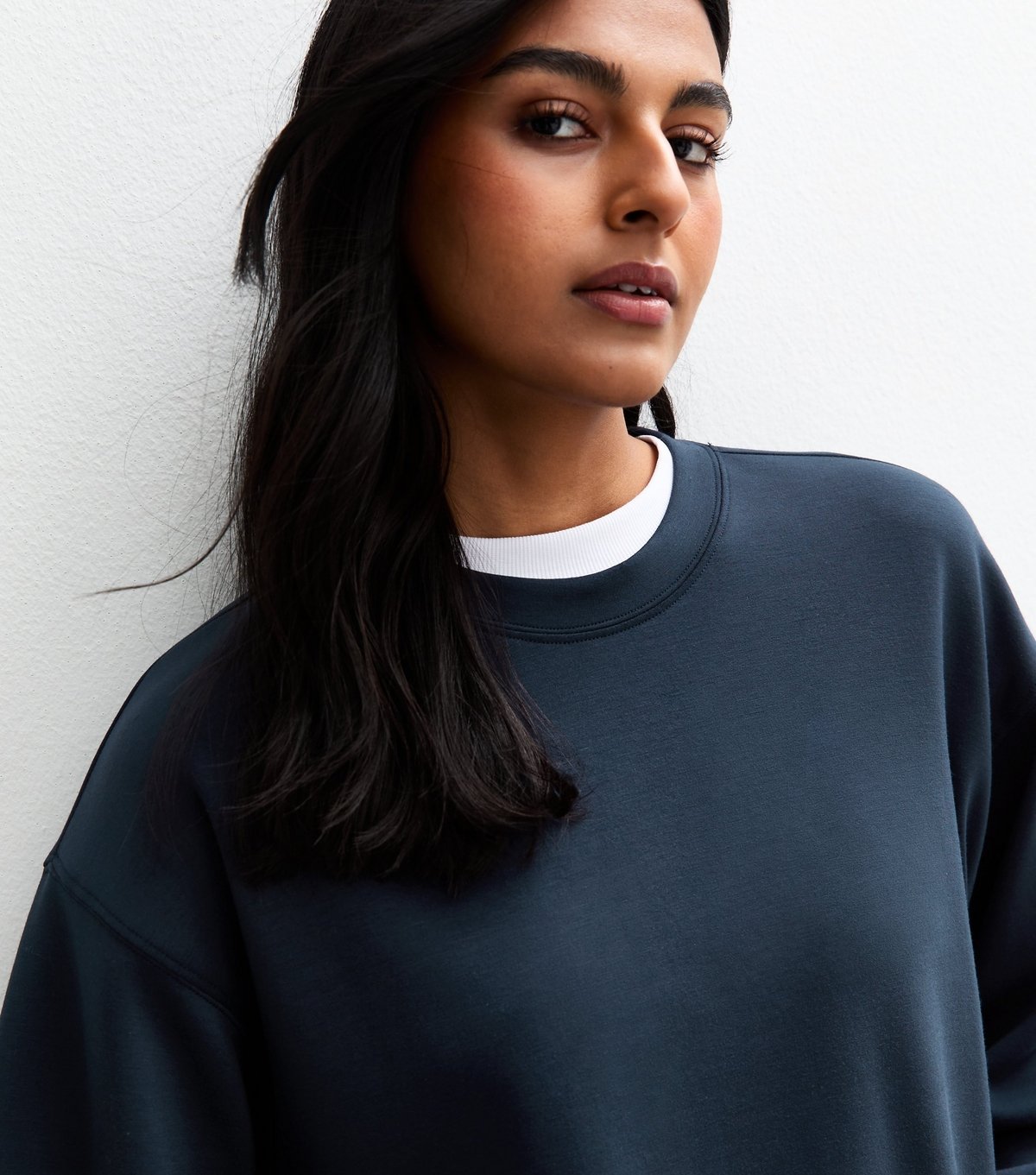 New Look Women's Premium Navy Oversized Crew Neck Sweatshirt New Look - 3