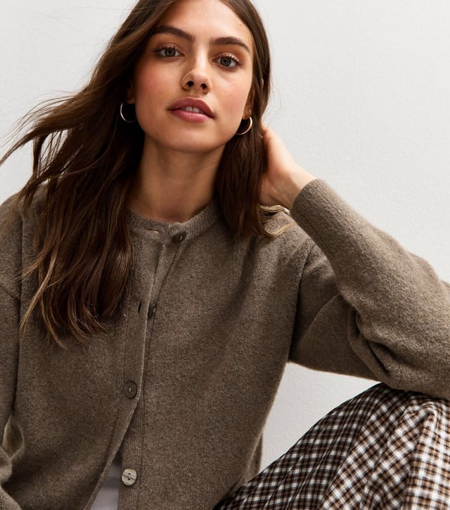 New Look Women's Dark Mink Crew Neck Knit Cardigan New Look - 3