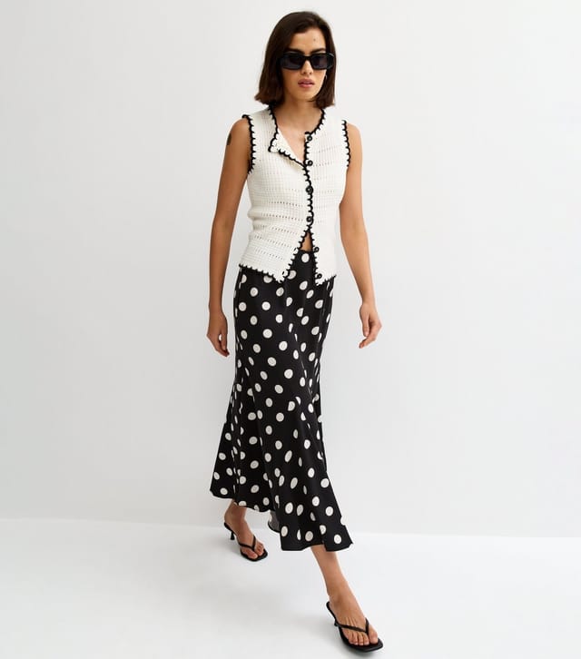New Look Women's Black Polka Dot Godet Midi Skirt New Look - 2