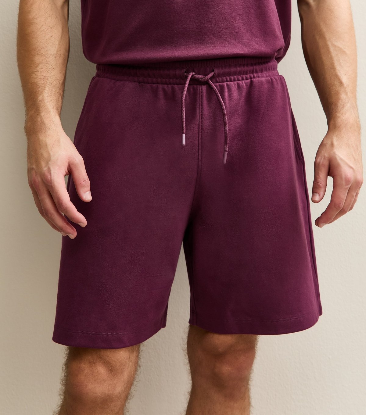 New Look Men's Light Burgundy Regular Panelled Jersey Shorts New Look - 2