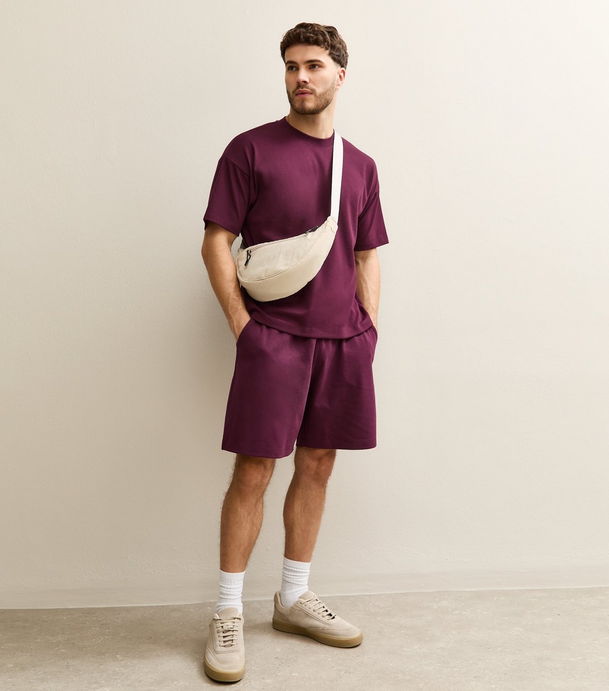 New Look Men's Light Burgundy Regular Panelled Jersey Shorts New Look - 3