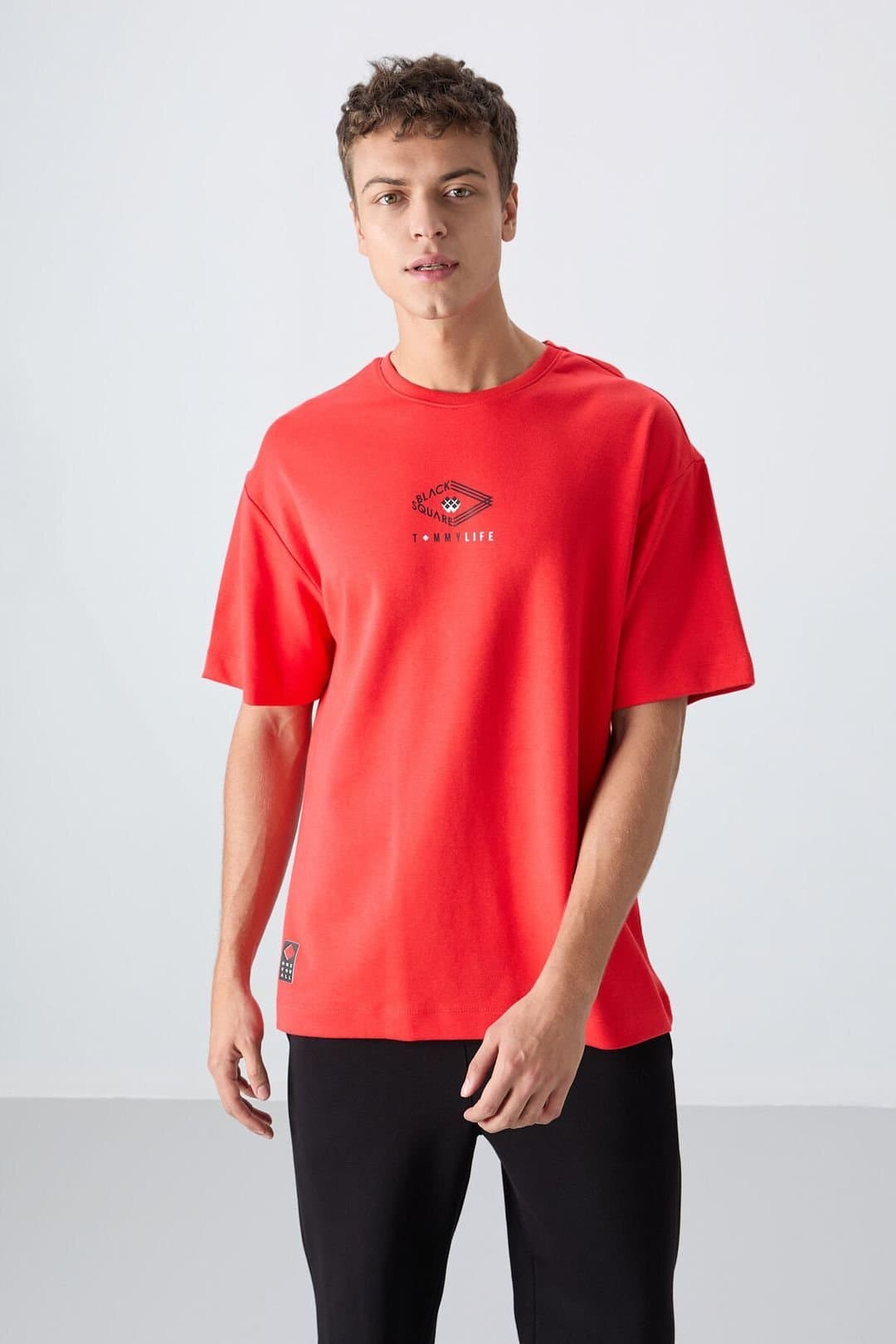Tommy Life Tommy Life Men's Oversized Cotton-Blend Logo T-Shirt in Red