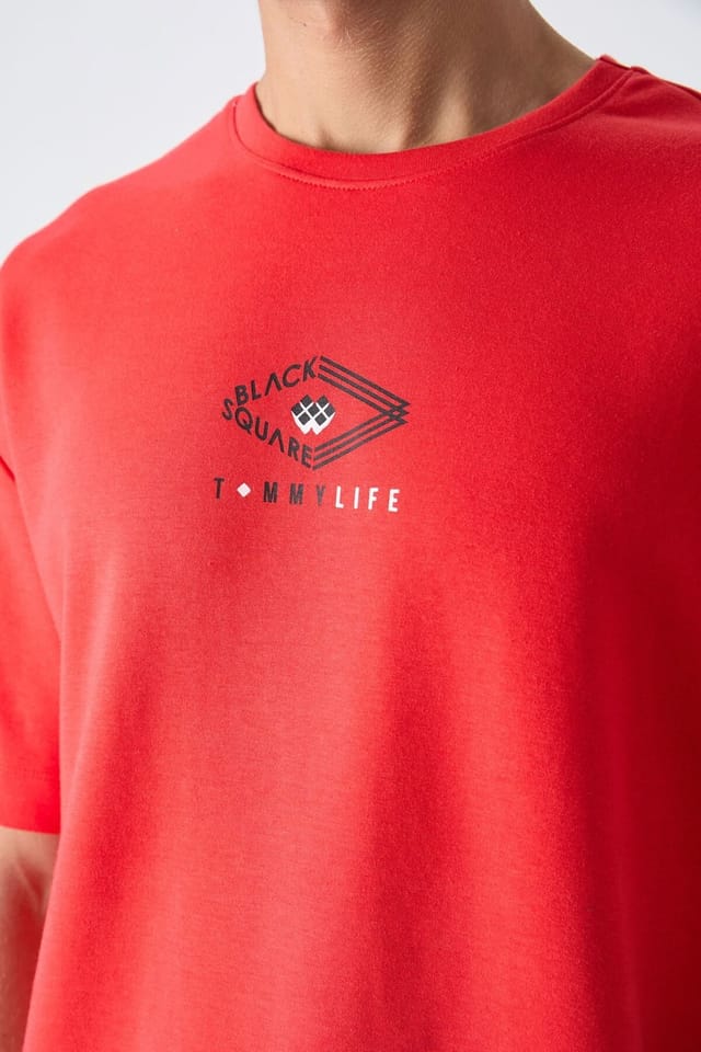 Tommy Life Tommy Life Men's Oversized Cotton-Blend Logo T-Shirt in Red - 2