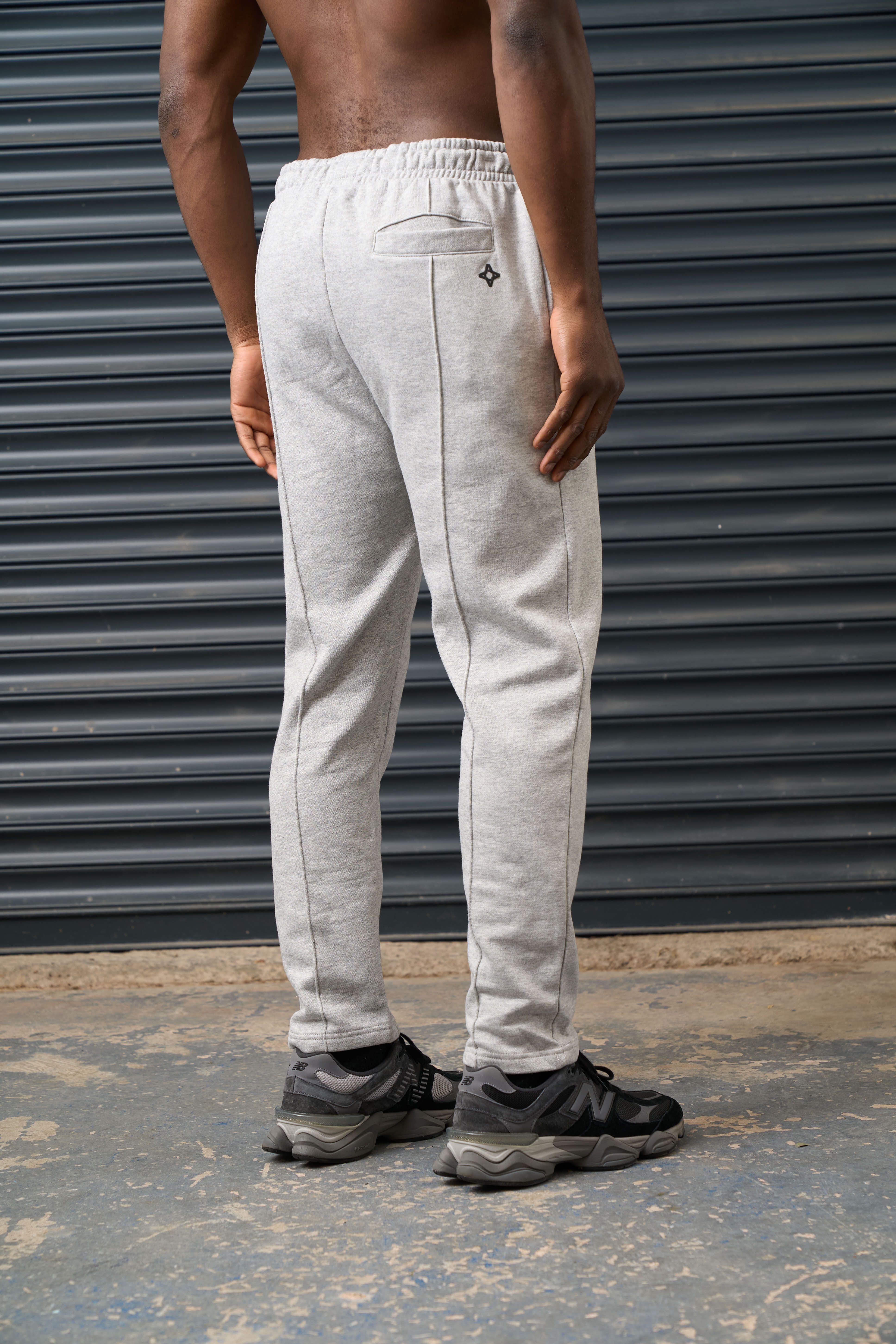Archive Design Studios Archive Design Studios Men's Jaro Joggers in Grey - 2