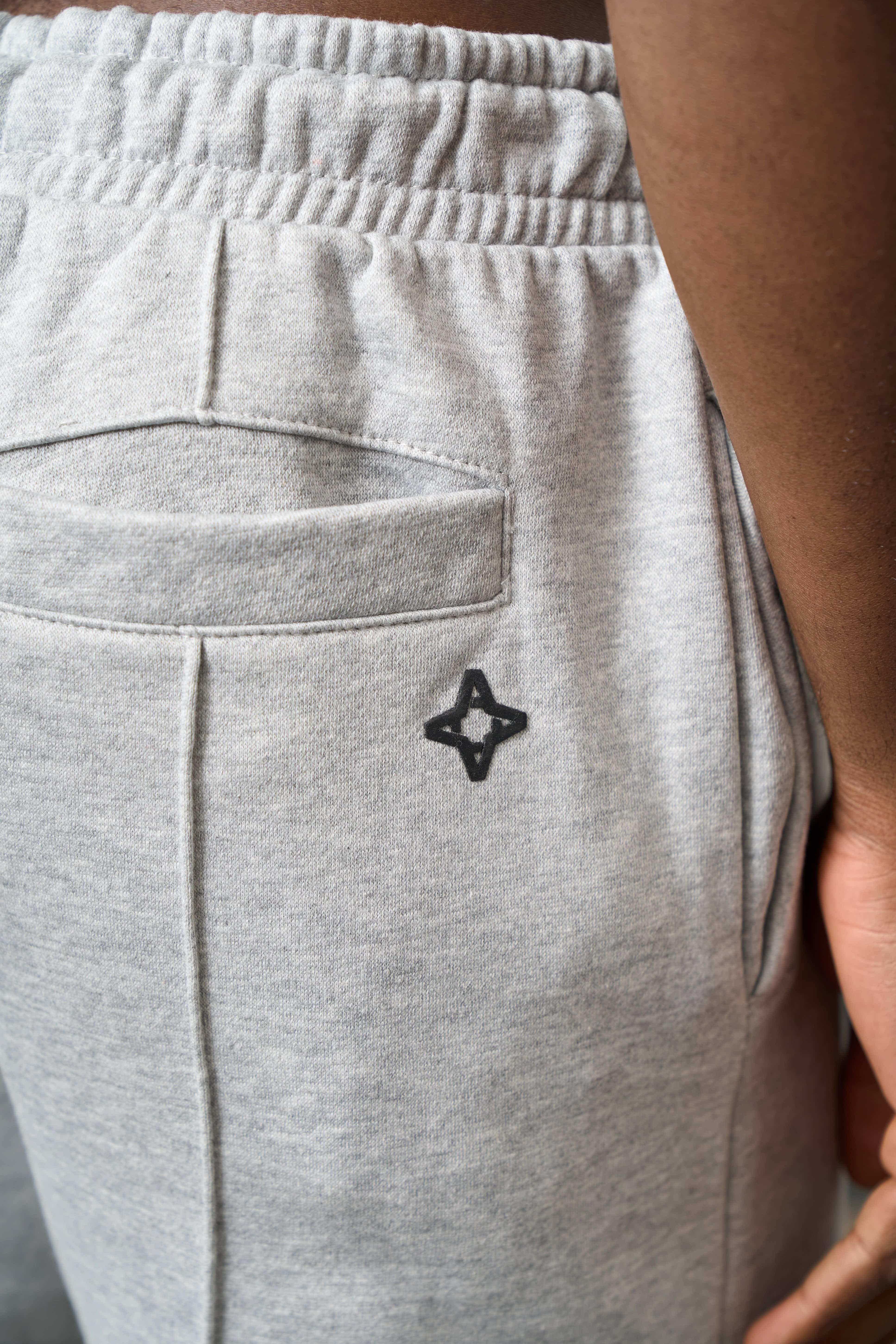 Archive Design Studios Archive Design Studios Men's Jaro Joggers in Grey - 3