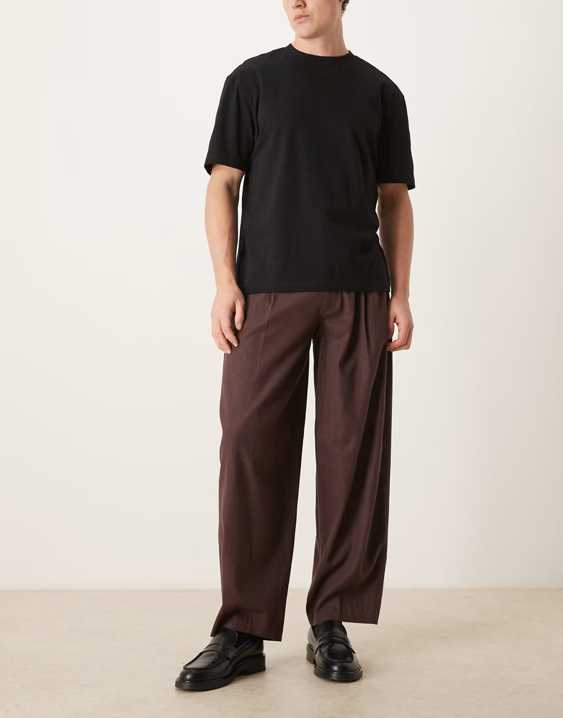 ASOS ASOS DESIGN smart barrel leg trousers with linen in brown