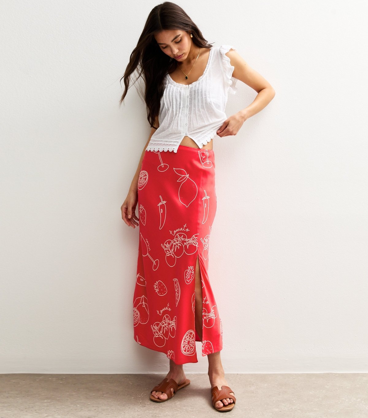 New Look Women's Red Fruit and Vegetable Print Bias Cut Midi Skirt New Look - 3