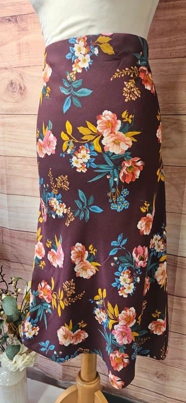 LOFT Loft lovely floral vintage midi skirt large