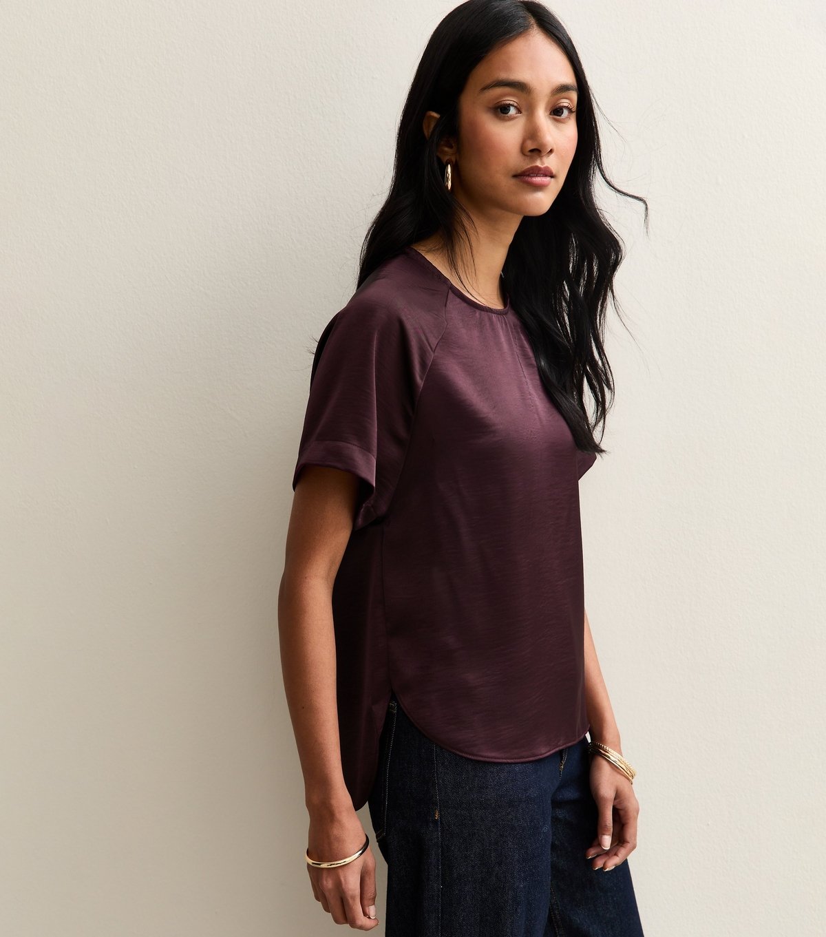 New Look Women's Dark Burgundy Satin Short Raglan Sleeve Top New Look - 2
