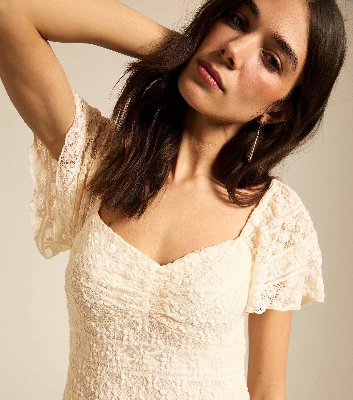 New Look Women's Cream Asymmetric Hem Lace Midi Dress New Look - 2